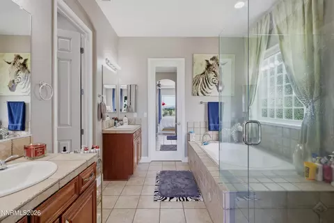 Bath - 2904 Oxley Dr, Sparks, NV 89436 photo 1 of 4