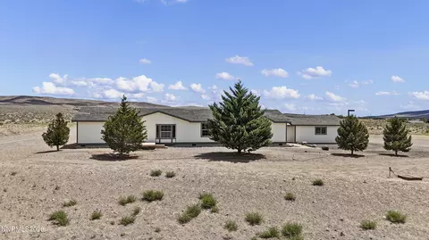 4680 Boyer Ln, Stagecoach, NV 89429