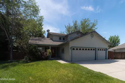 4860 Canyon Run Dr, Sparks, NV 89436