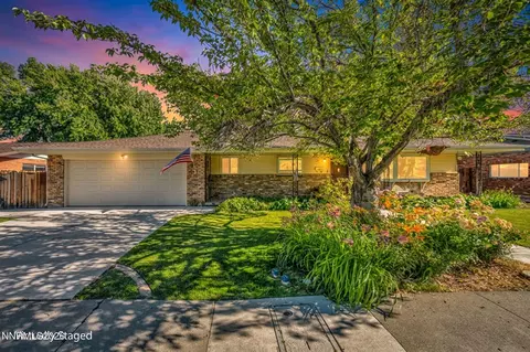 2090 Allen St, Reno, NV 89509