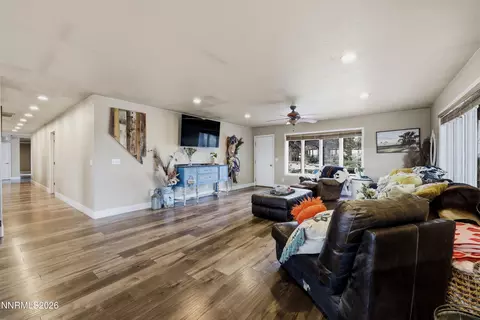 Entry Way - 2025 Cushman Rd, Fallon, NV 89406 photo 3 of 4