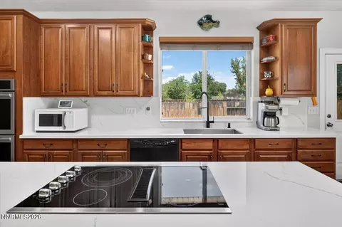 Kitchen - 1027 Mclean Rd, Fallon, NV 89406 photo 6 of 6