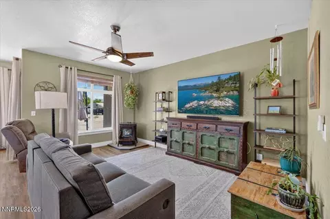 Living - 1027 Mclean Rd, Fallon, NV 89406 photo 3 of 3