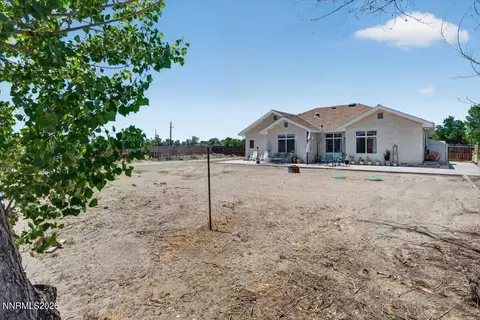 Exterior - 1027 Mclean Rd, Fallon, NV 89406 photo 4 of 7