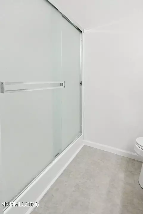 Bath - 4435 Hawk Dr, Fallon, NV 89406 photo 2 of 3