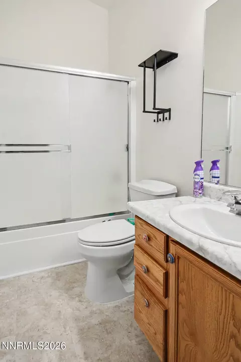 Bath - 4435 Hawk Dr, Fallon, NV 89406 photo 3 of 3