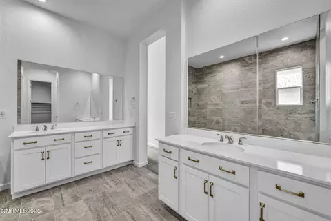 Bath - 9505 Baldacci Ct, Reno, NV 89521 photo 3 of 7