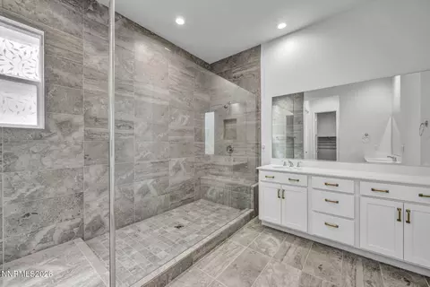 Bath - 9505 Baldacci Ct, Reno, NV 89521 photo 7 of 7