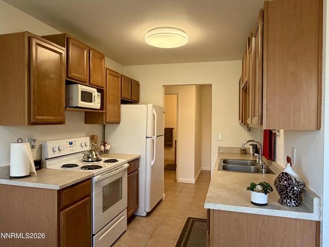3870 E Leonesio Dr #B1, Reno, NV 89512