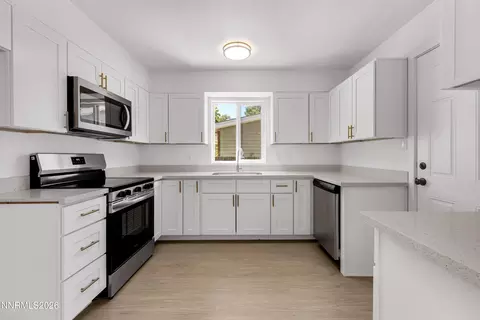 922 Prospect Ave, Sparks, NV 89431