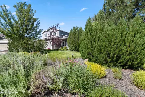 17620 Yearling Ct, Reno, NV 89508