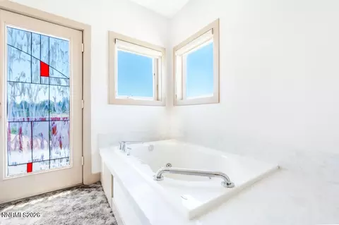 Bath - 3820 S Folsom Dr, Reno, NV 89509 photo 3 of 5