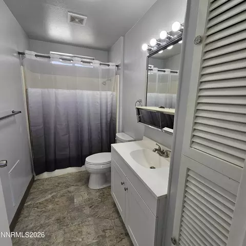 Bath - 519-521 Wildes St, Fallon, NV 89406 photo 2 of 2