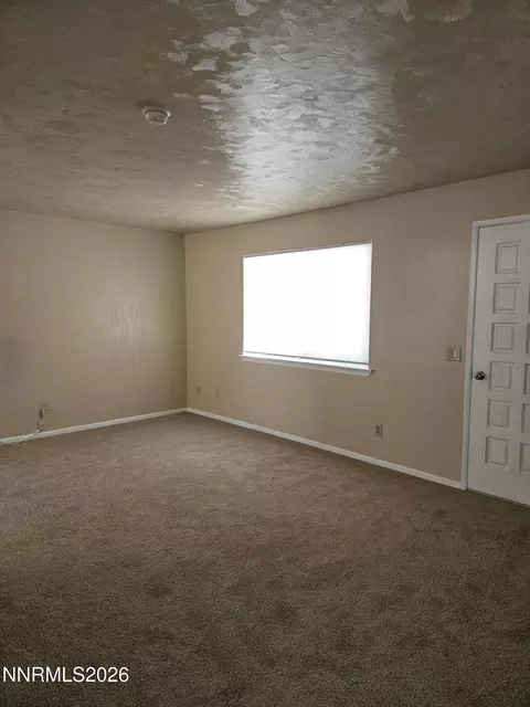 Living - 515-517 Wildes St, Fallon, NV 89406 photo 3 of 3