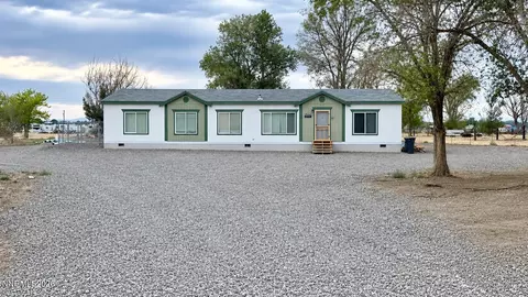 7990 Sunset Dr, Winnemucca, NV 89445