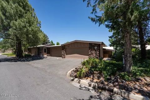 176 Lake Glen Dr, Carson City, NV 89703