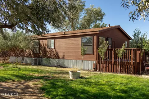 1351 W Spruce St, Silver Springs, NV 89429
