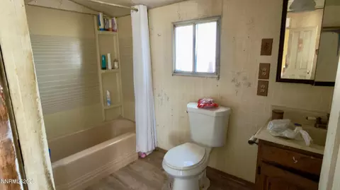 Bath - 40 N Oneil Ave, Eureka, NV 89316 photo 2 of 2