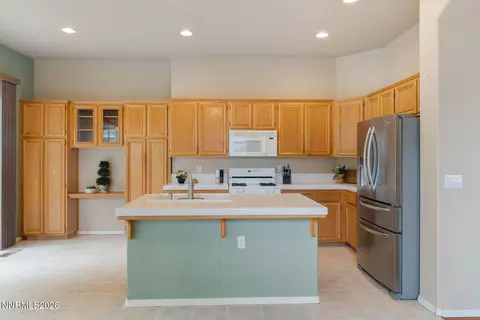 9658 Thunder Mountain Way, Reno, NV 89521 photo 8