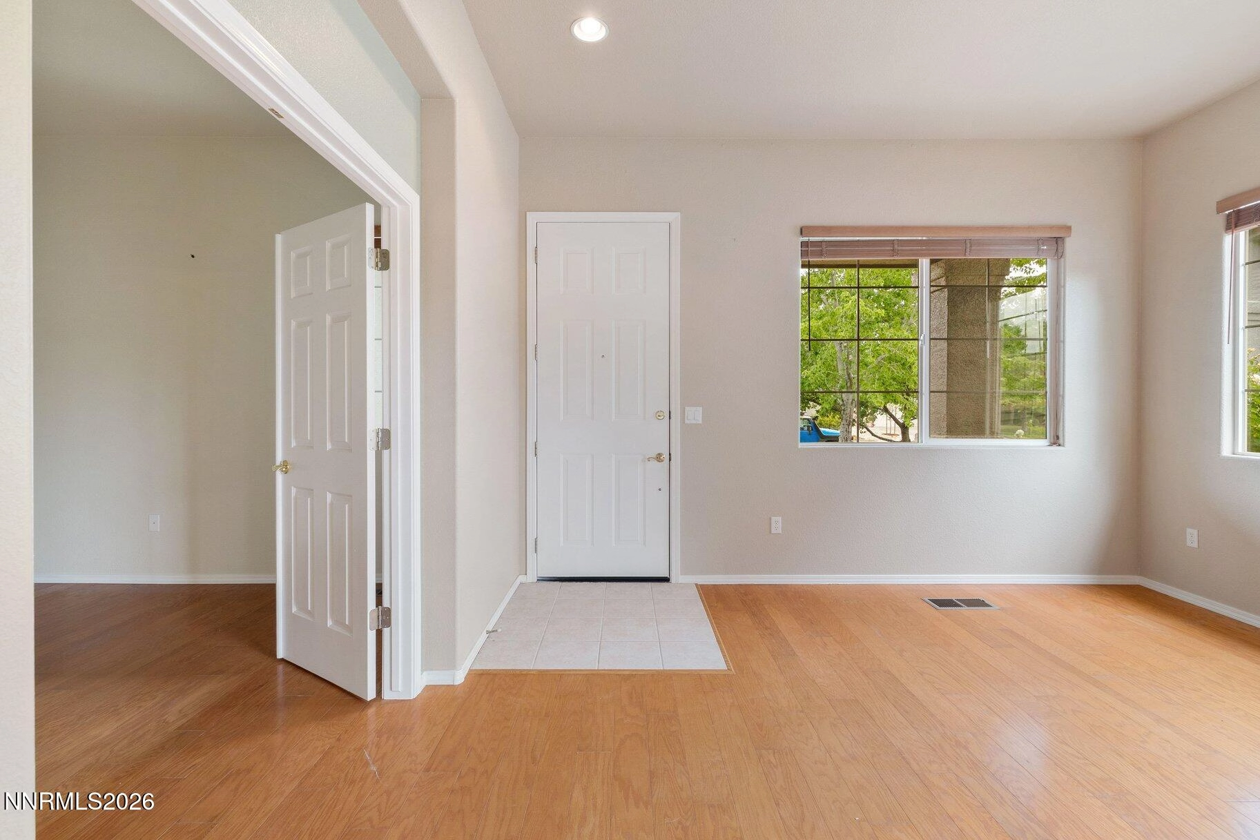9658 Thunder Mountain Way, Reno, NV 89521 photo 3