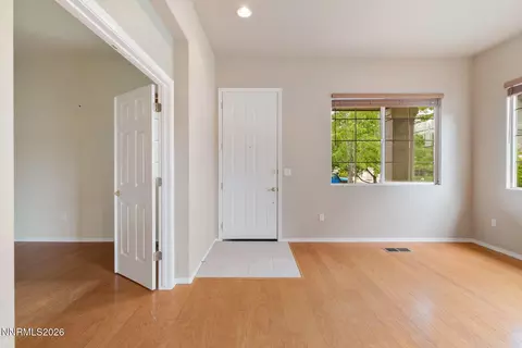 9658 Thunder Mountain Way, Reno, NV 89521 photo 3