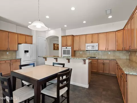 10330 Cavalry Cir, Reno, NV 89521 photo 17