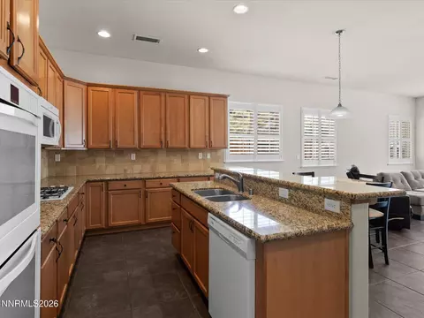 10330 Cavalry Cir, Reno, NV 89521 photo 21