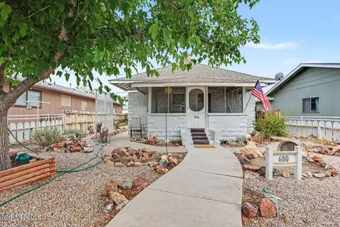 680 Douglas St, Fallon, NV 89406 photo 1