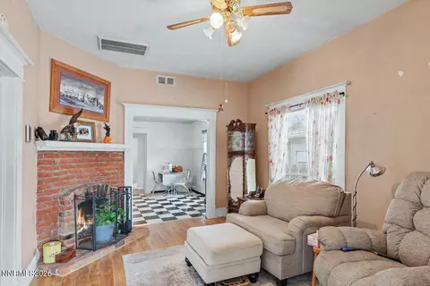 680 Douglas St, Fallon, NV 89406 photo 5