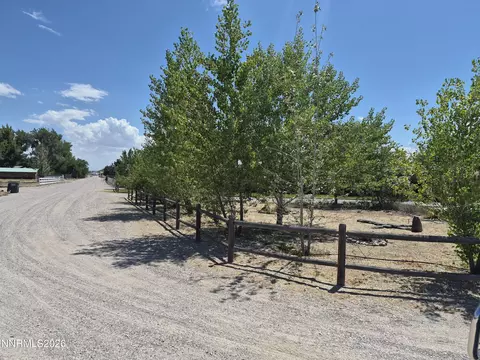Exterior - 2618 Rice Rd, Fallon, NV 89406 photo 2 of 11