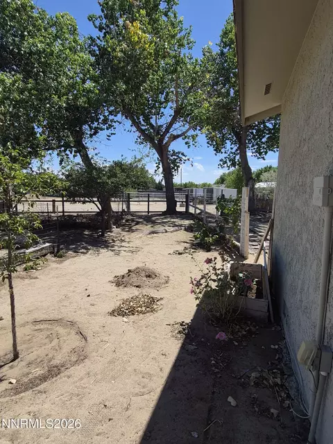 Exterior - 2618 Rice Rd, Fallon, NV 89406 photo 8 of 11