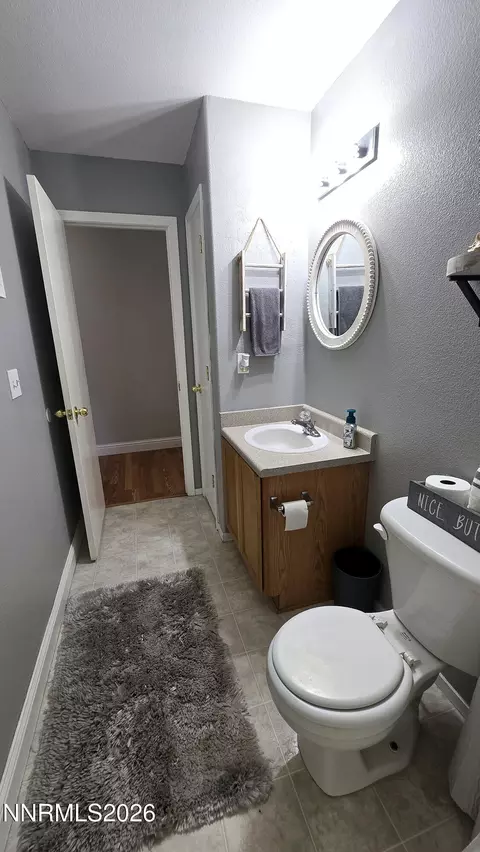Bath - 7690 E Key Largo Ct, Reno, NV 89506 photo 2 of 5