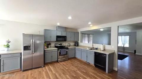 Kitchen - 7690 E Key Largo Ct, Reno, NV 89506 photo 2 of 2