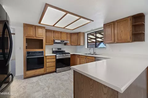 Kitchen - 3250 Tarzyn Rd, Fallon, NV 89406 photo 1 of 3