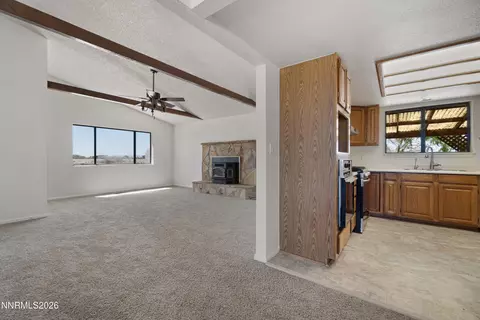Living - 3250 Tarzyn Rd, Fallon, NV 89406 photo 3 of 5