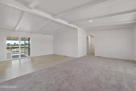 Living - 700 Thornbird Dr, Fallon, NV 89406 photo 4 of 6