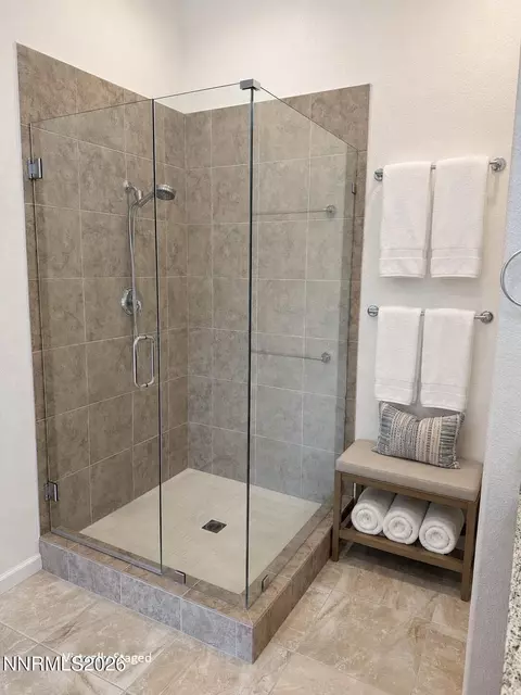 Bath - 2010 Phaethon Ln, Reno, NV 89521 photo 1 of 2