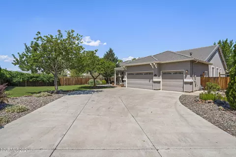 7495 Ash Peak Dr, Sparks, NV 89436