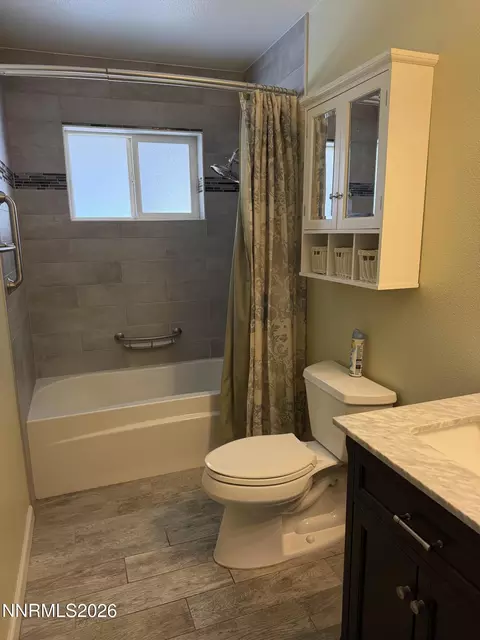 Bath - 188 N Ada St, Fallon, NV 89406 photo 1 of 1
