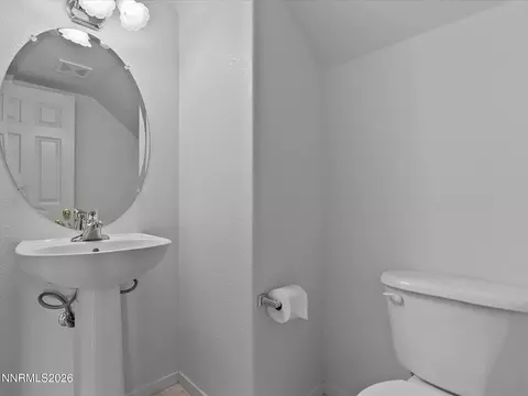 Bath - 4455 Great Falls Loop, Reno, NV 89511 photo 4 of 4