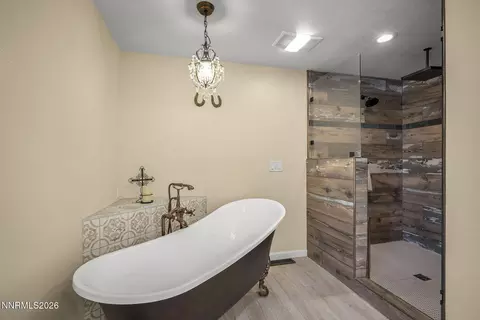 Bath - 2775 Ramona Rd, Reno, NV 89521 photo 2 of 3