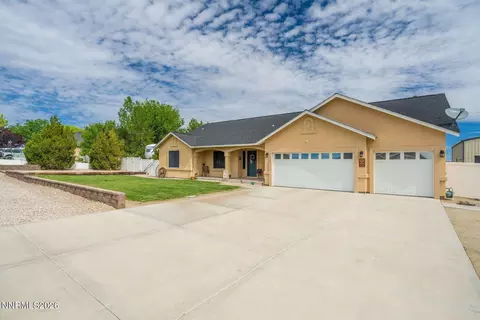 Exterior - 5630 Caleb Dr, Fallon, NV 89406 photo 6 of 16