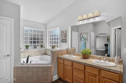 Bath - 5630 Caleb Dr, Fallon, NV 89406 photo 1 of 4