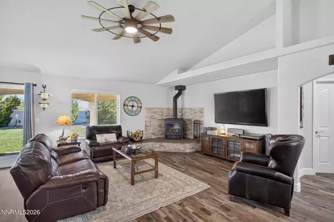 Living - 5630 Caleb Dr, Fallon, NV 89406 photo 1 of 4
