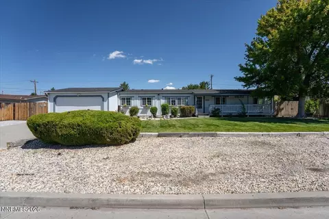 17235 Waxwing St, Reno, NV 89508