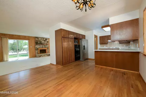 Living - 1100 Pine Rd, Fallon, NV 89406 photo 3 of 4