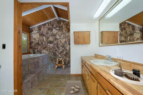 Bath - 1100 Pine Rd, Fallon, NV 89406 photo 1 of 4
