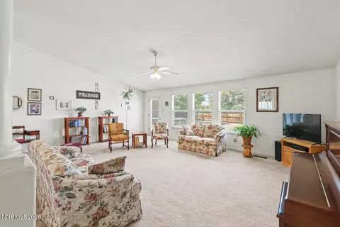 Living - 1182 Eagle Rock Rd, Fallon, NV 89406 photo 1 of 3