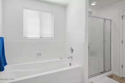 Bath - 1182 Eagle Rock Rd, Fallon, NV 89406 photo 2 of 2