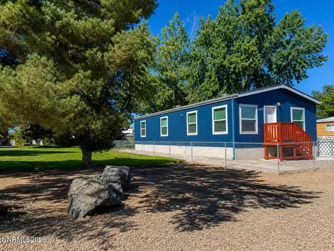 1322 Kingslane Ct, Gardnerville, NV 89410